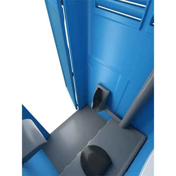 Deluxe Restroom - Detail